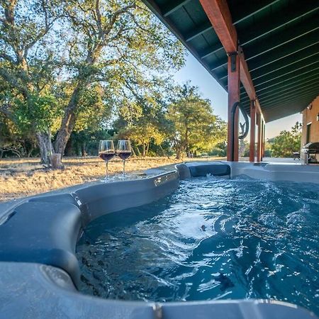 הוילה בורגו ספרינגס Country Cowboy Hot Tub Hideaway On 20 Acres מראה חיצוני תמונה